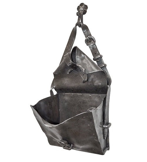 Tasche schwer, plastisch geschmiedet, 100% Handarbeit, roh., Maß: H 59 cm B 31 cm T 26 cm